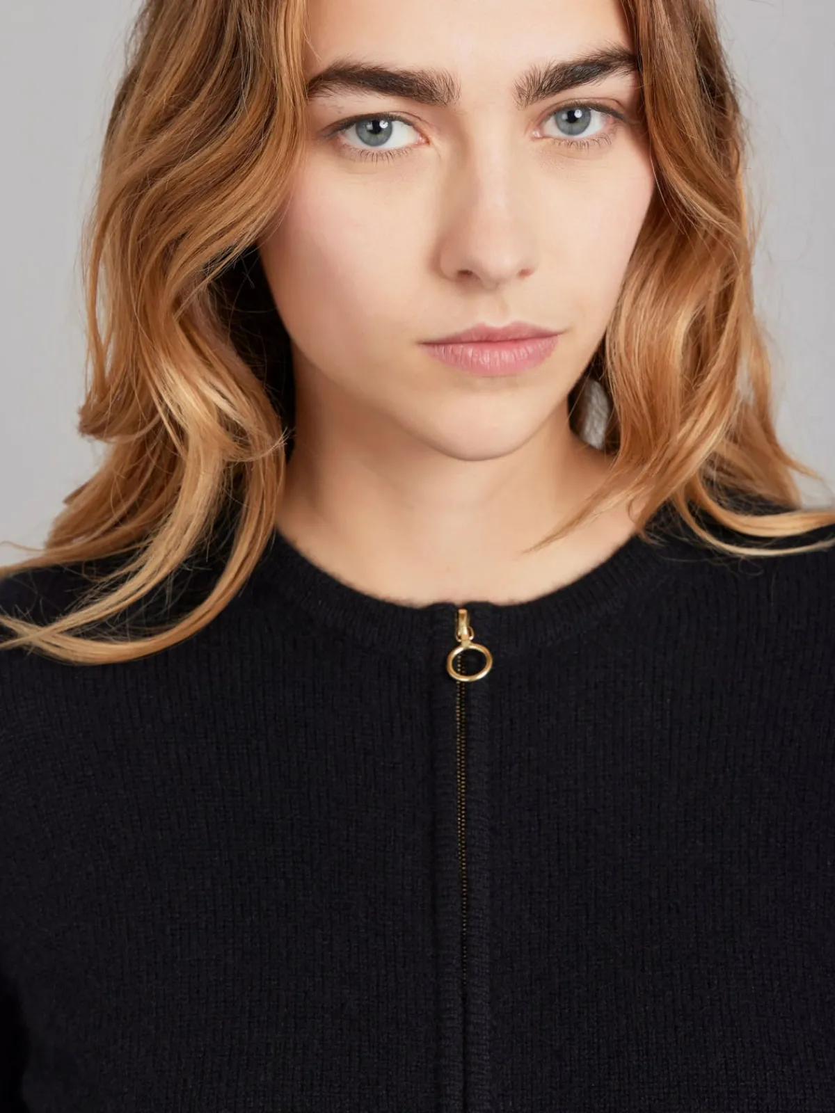 Black 100% Cashmere Zip Cardigan<agnès b. New