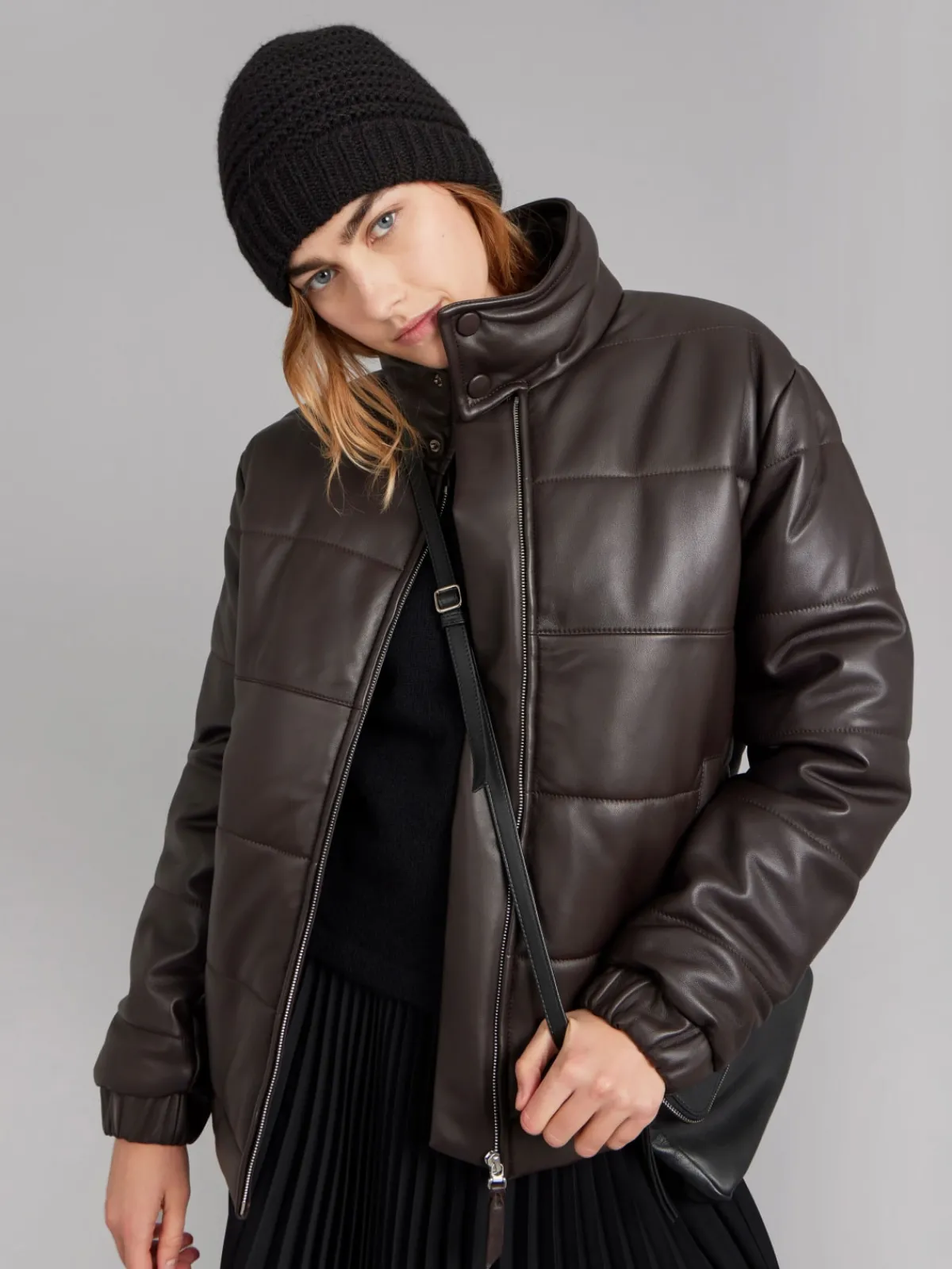 Black 100% Cashmere Zip Cardigan<agnès b. New
