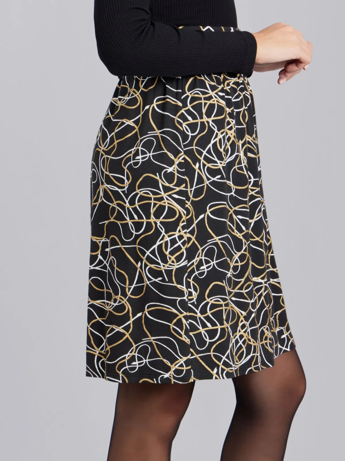 Black Abstract Print Fleur Skirt<agnès b. Store