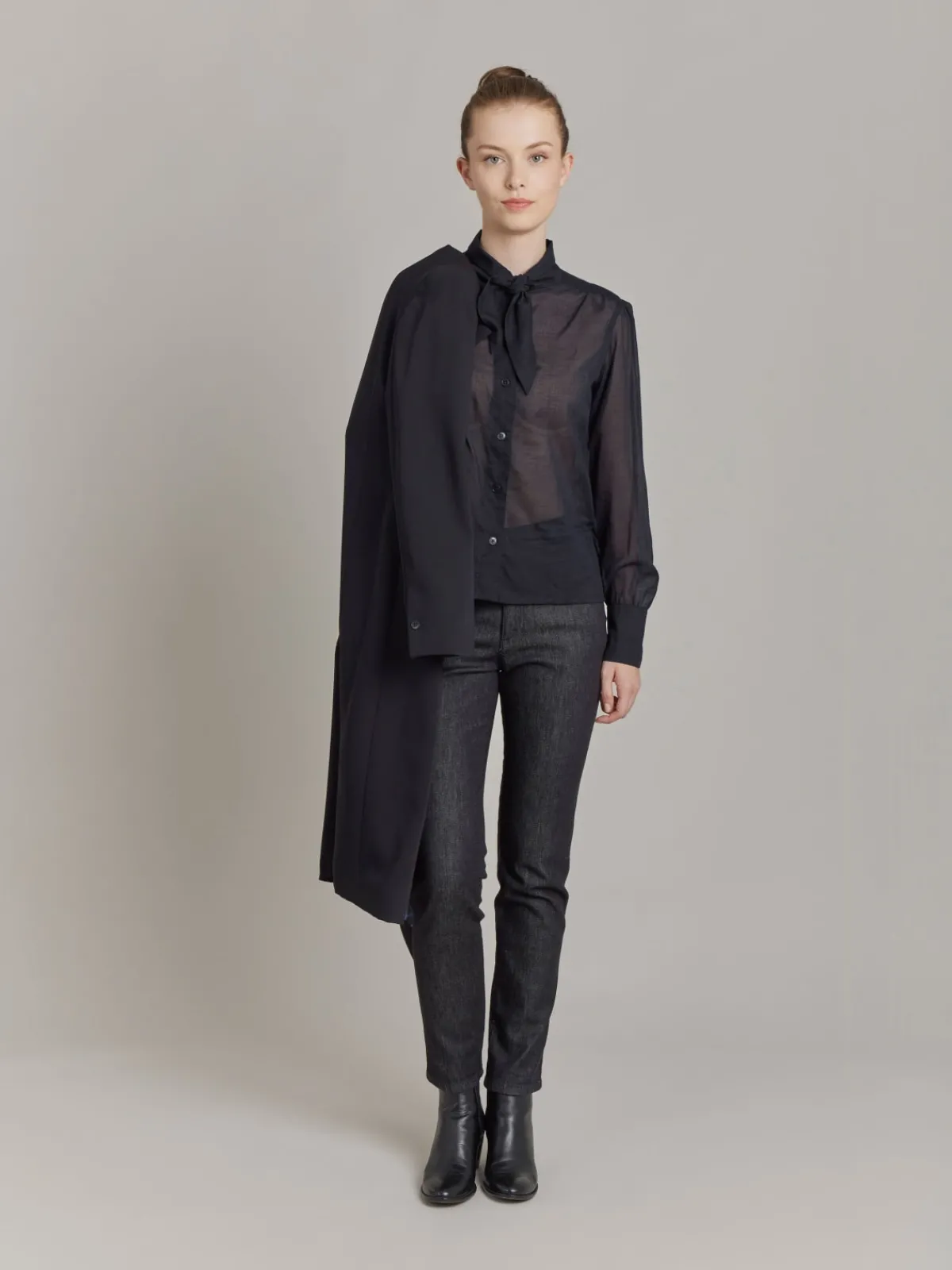 Black Cotton Voile Shirt<agnès b. Store