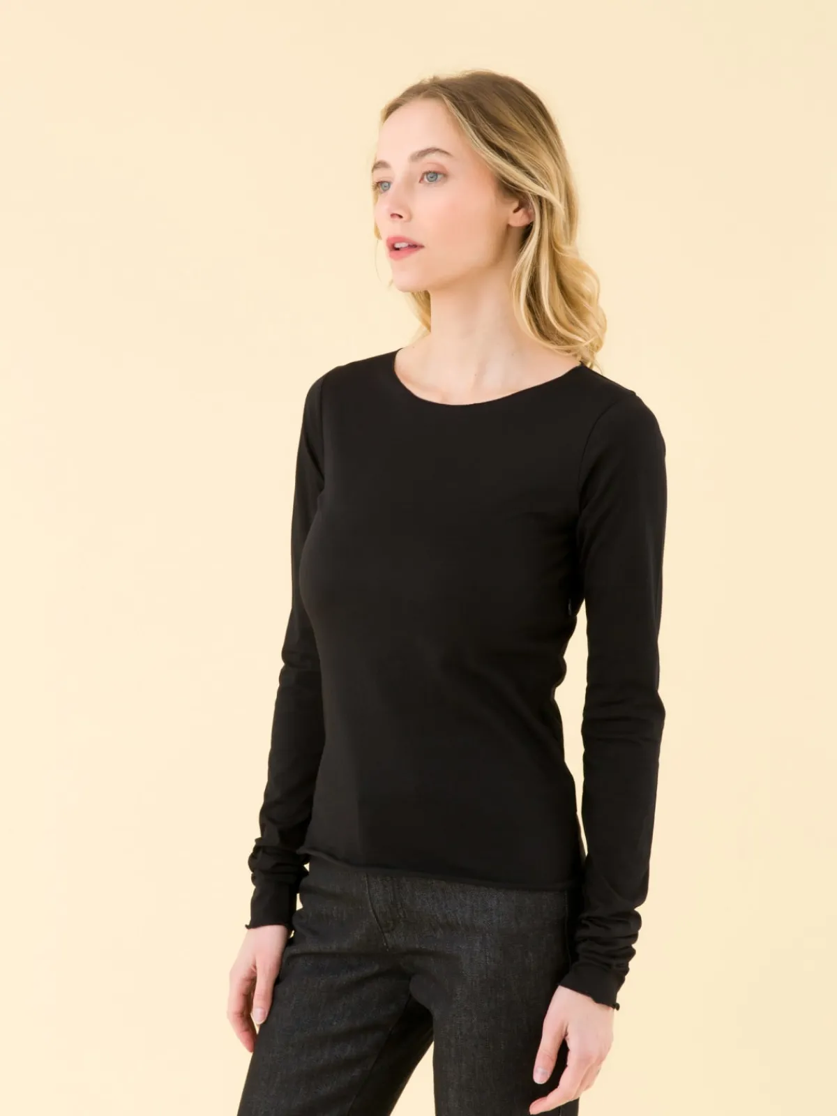 Black Extra-long Sleeves Ultra T-shirt<agnès b. Clearance