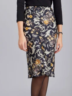 Black Floral Pattern Tulipe Skirt<agnès b. Clearance