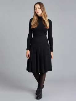 Black Pleated Galloway Skirt<agnès b. Online