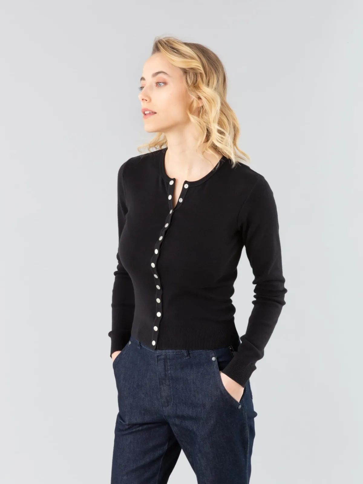 Black Swing Snap Cardigan<agnès b. Flash Sale