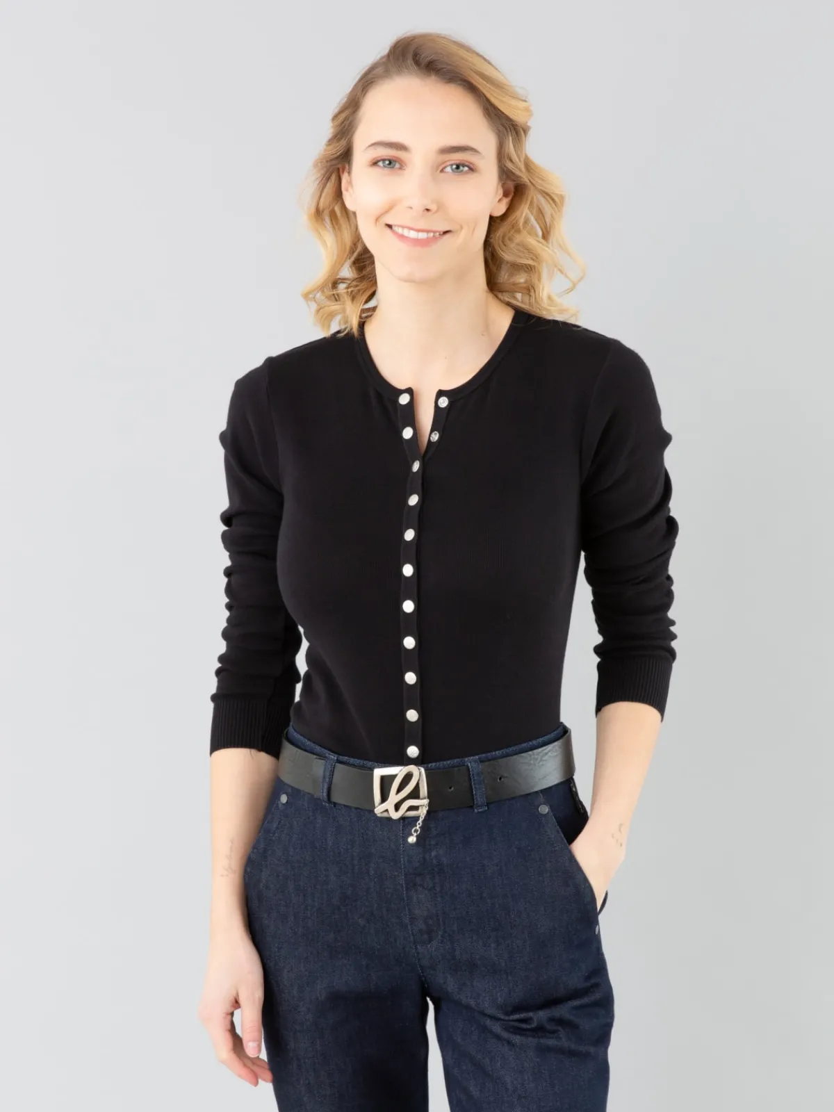 Black Swing Snap Cardigan<agnès b. Flash Sale