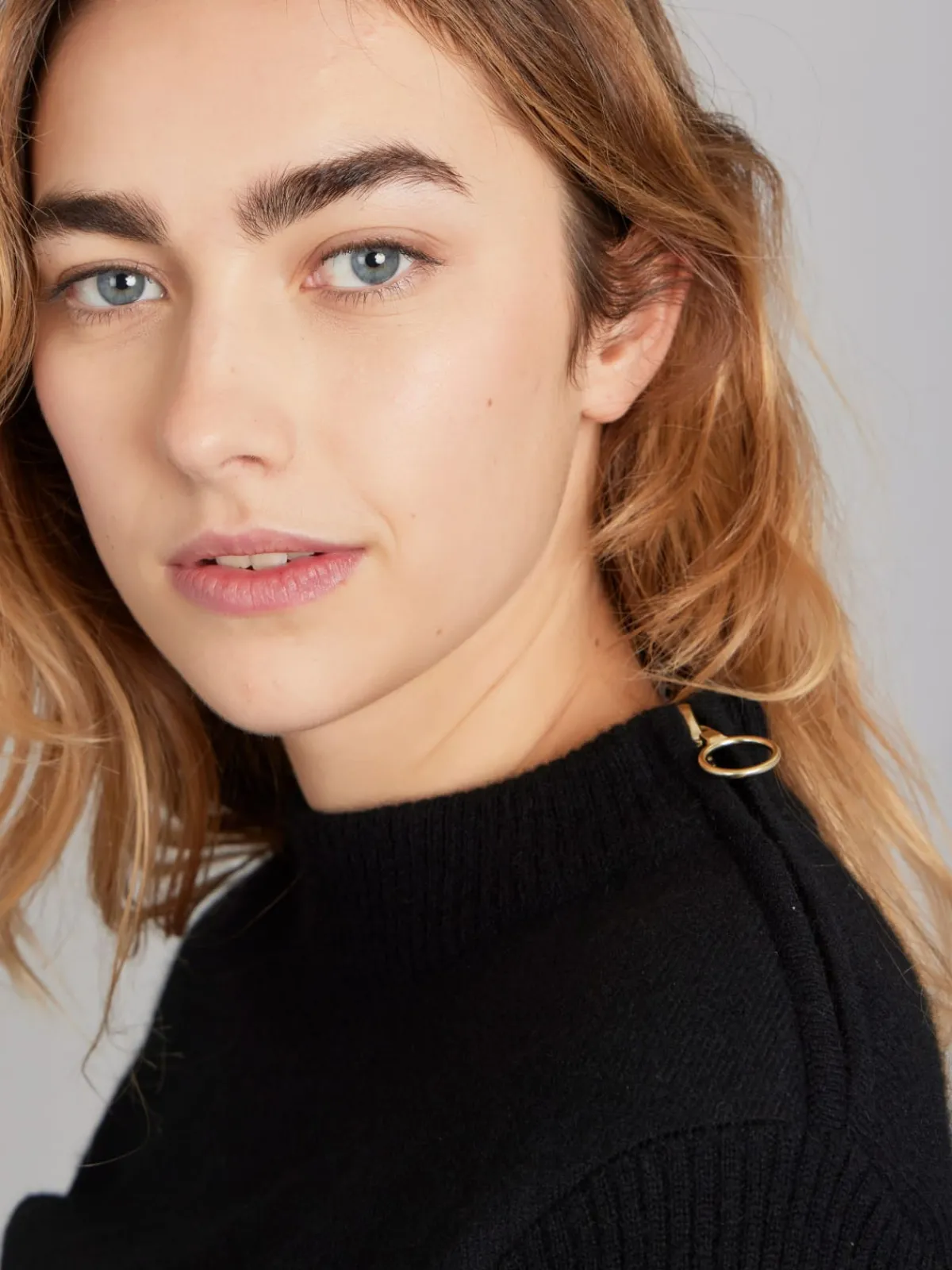 Black Yak Wool Pocket Sweater<agnès b. Fashion