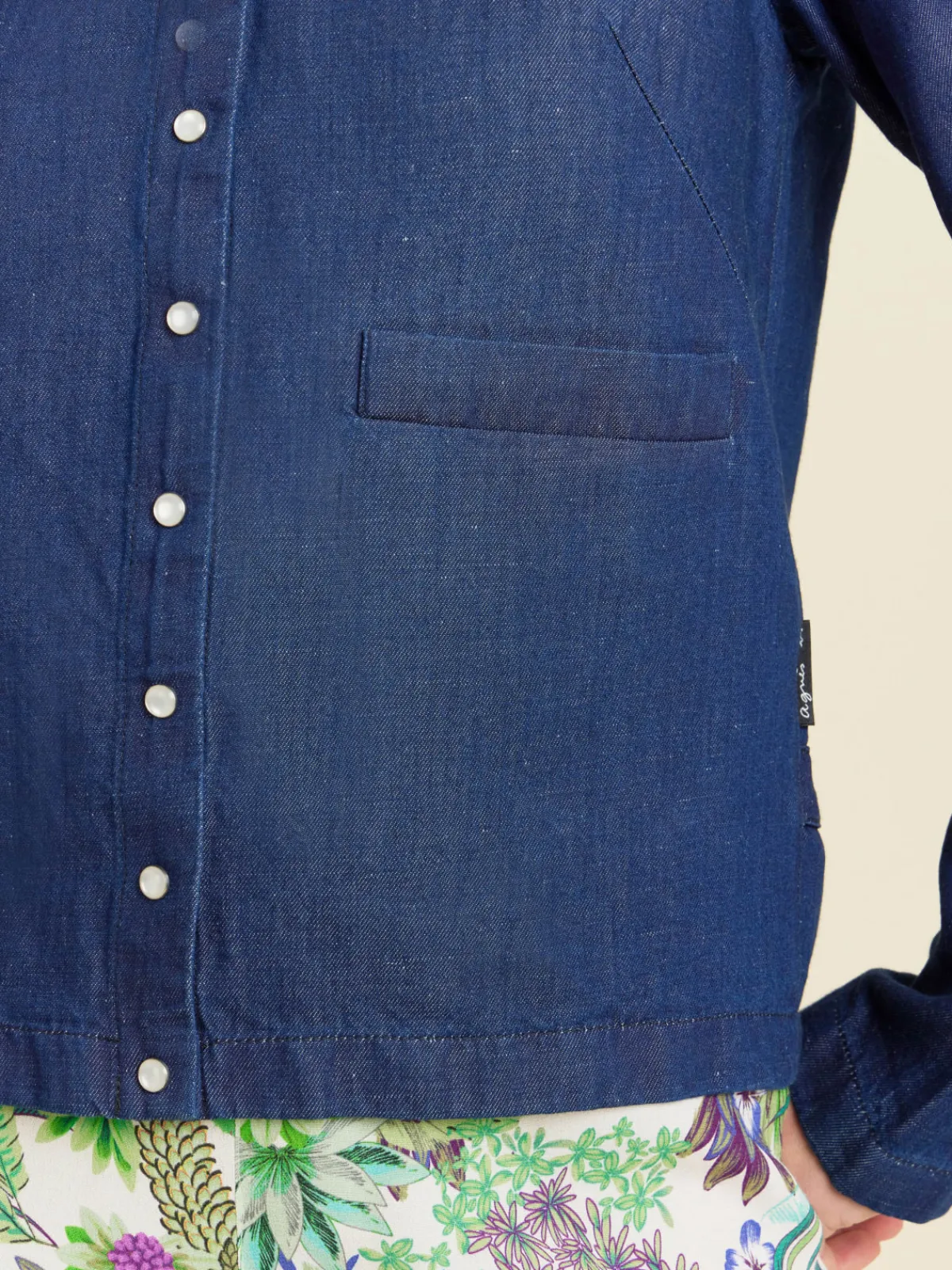 Phone Cardigan With Pearl Snaps<agnès b. Online