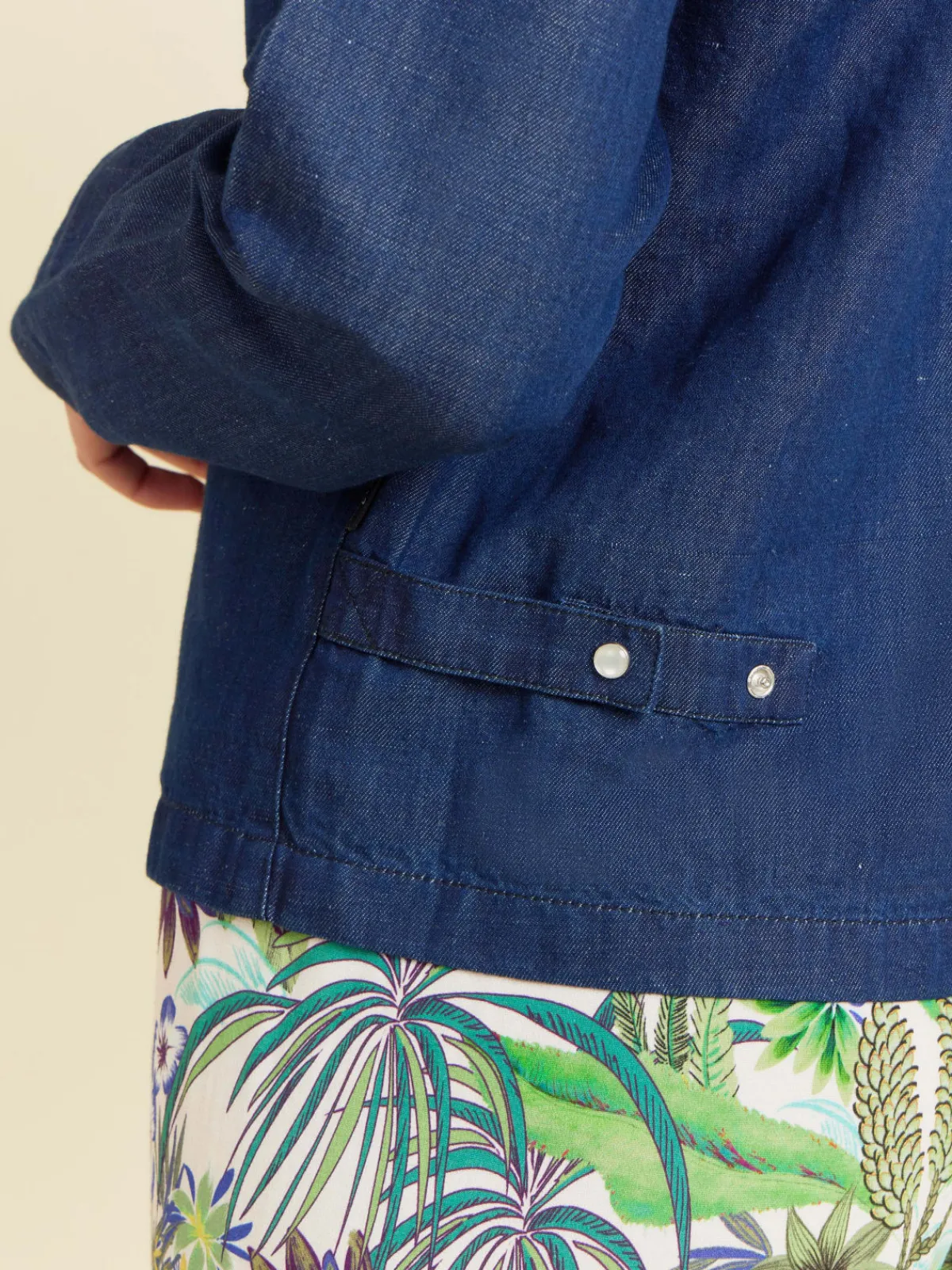 Phone Cardigan With Pearl Snaps<agnès b. Online