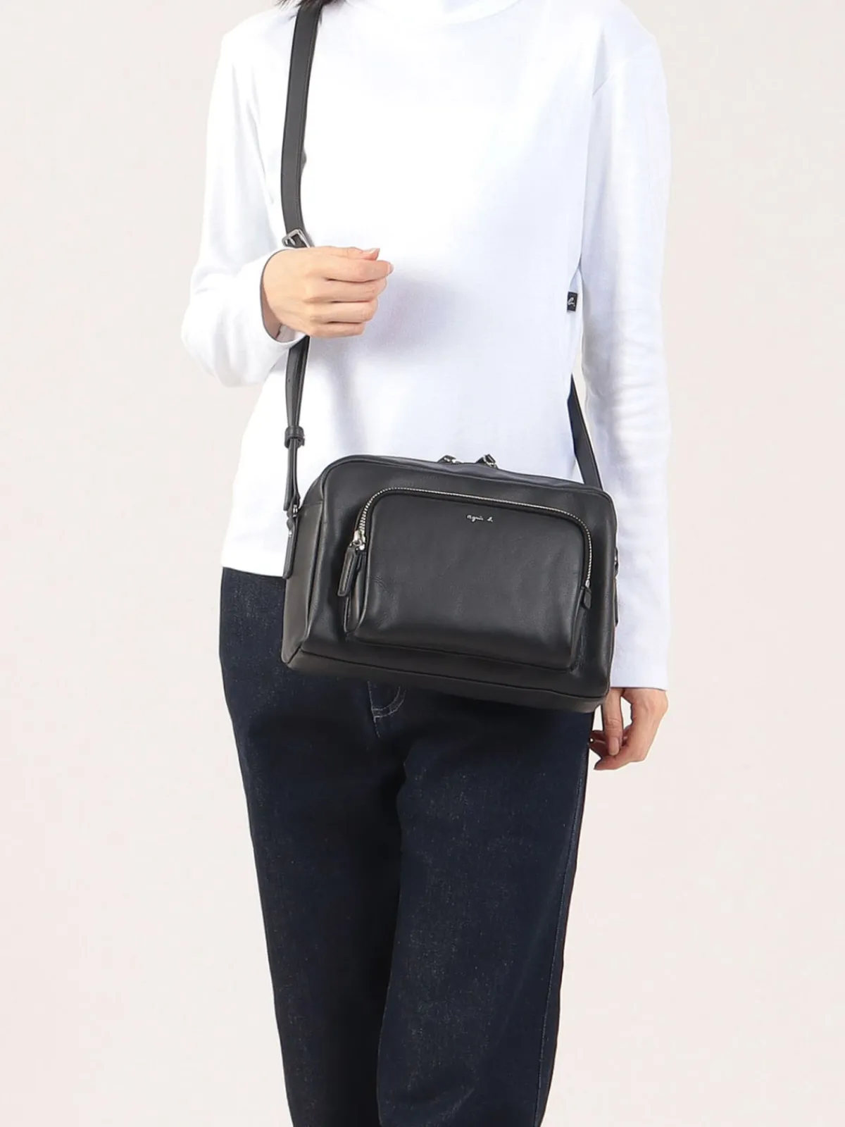 Large Black Leather Shoulder Bag<agnès b. Hot