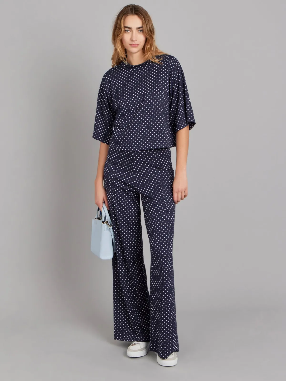 Midnight Blue High Neck Yoko T-shirt<agnès b. Shop